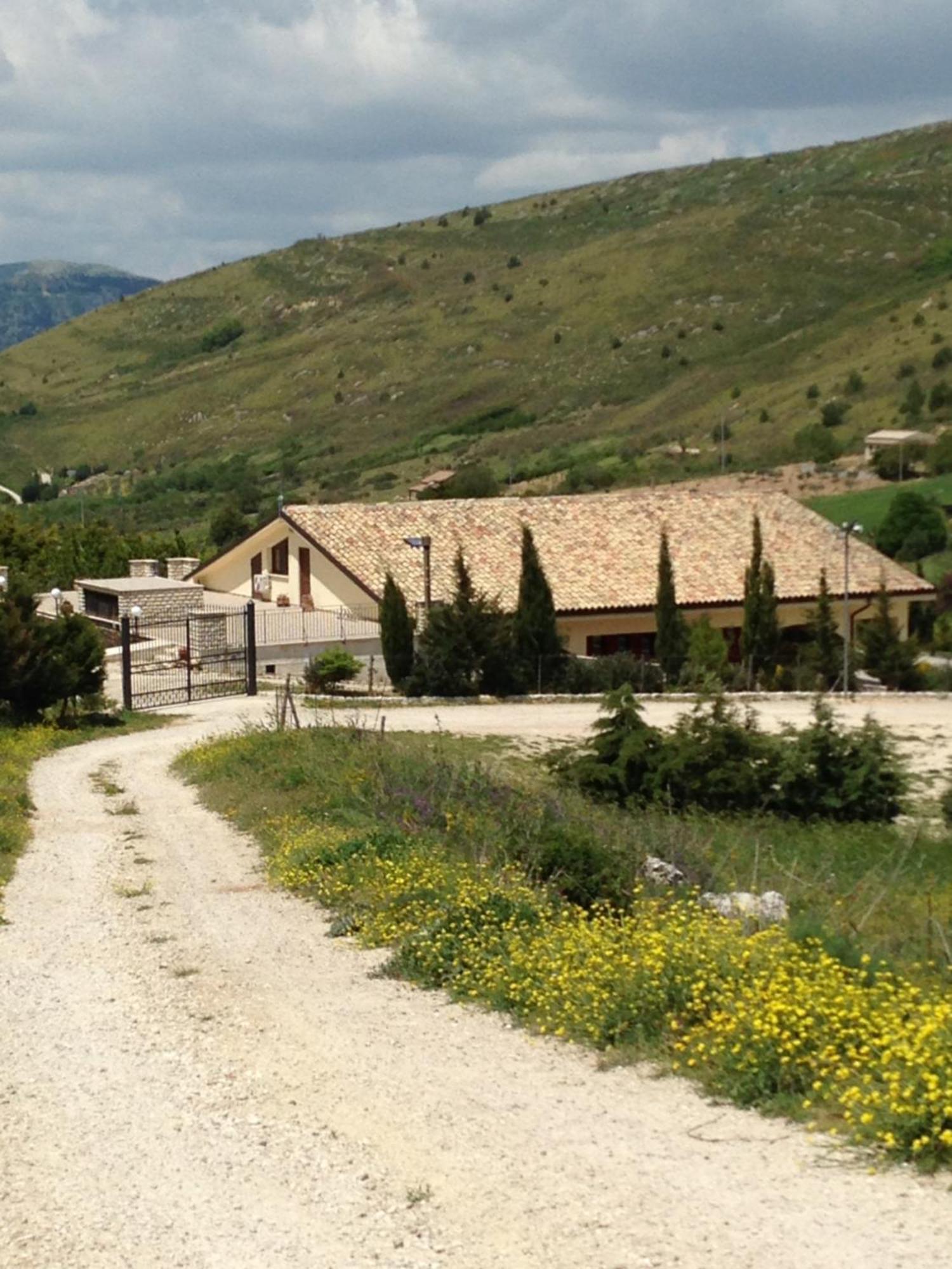 Agriturismo Serra Moneta Santo Stefano Quisquina Exteriör bild