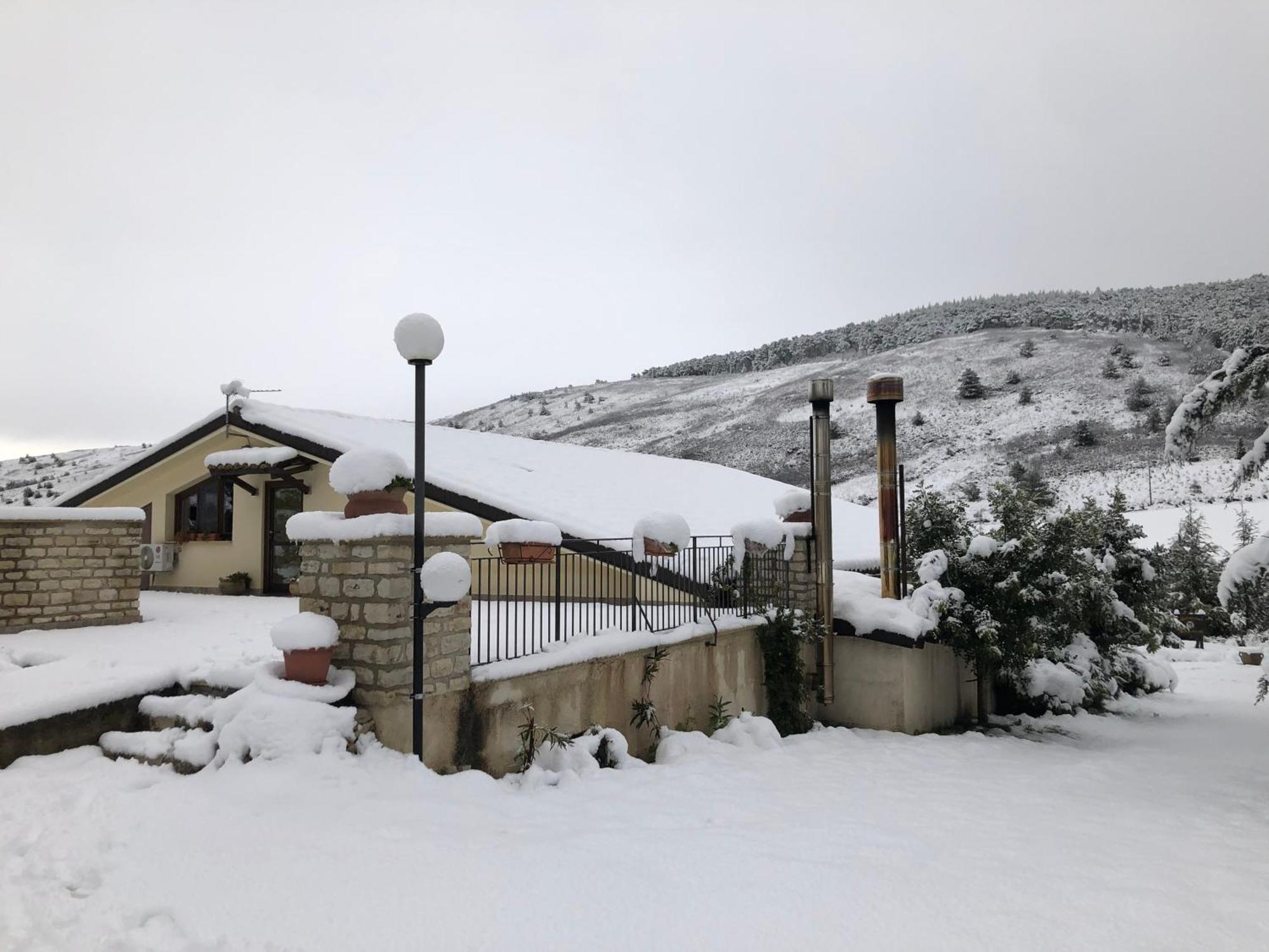 Agriturismo Serra Moneta Santo Stefano Quisquina Exteriör bild